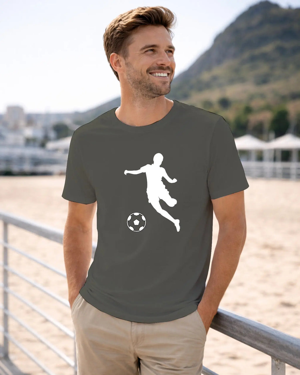 T-shirt graphique homme football kaki - T Shirts et plus
