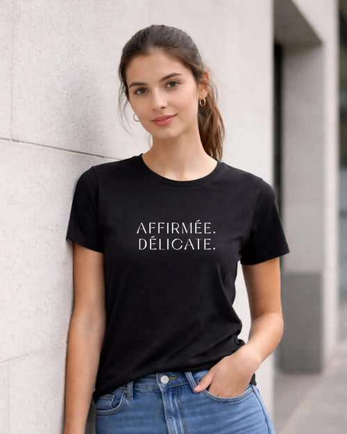 T-shirt bio femme Affirmée Délicate noir vue face T Shirts et plus