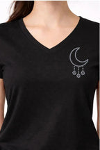 T-shirt femme noir  détail Lune en strass vue rapprochée
