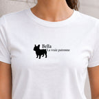 zoom motif "la vraie patronne" vinyle noir sur t-shirt femme blanc